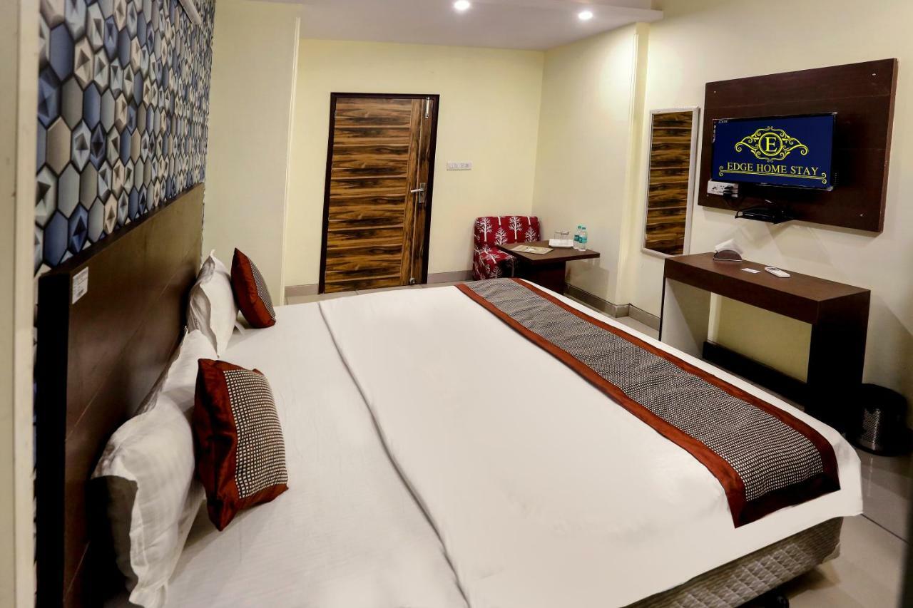 Airport Hotel Edge Home Stay Нью-Дели Экстерьер фото