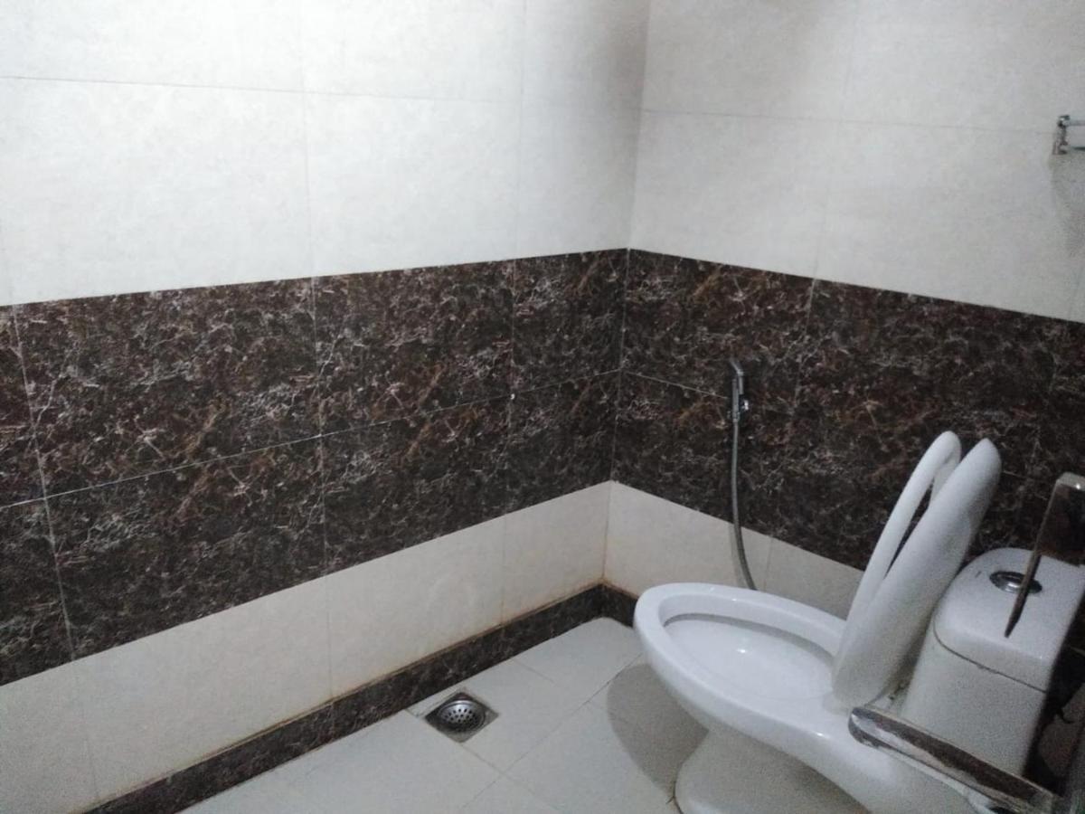 Airport Hotel Edge Home Stay Нью-Дели Экстерьер фото