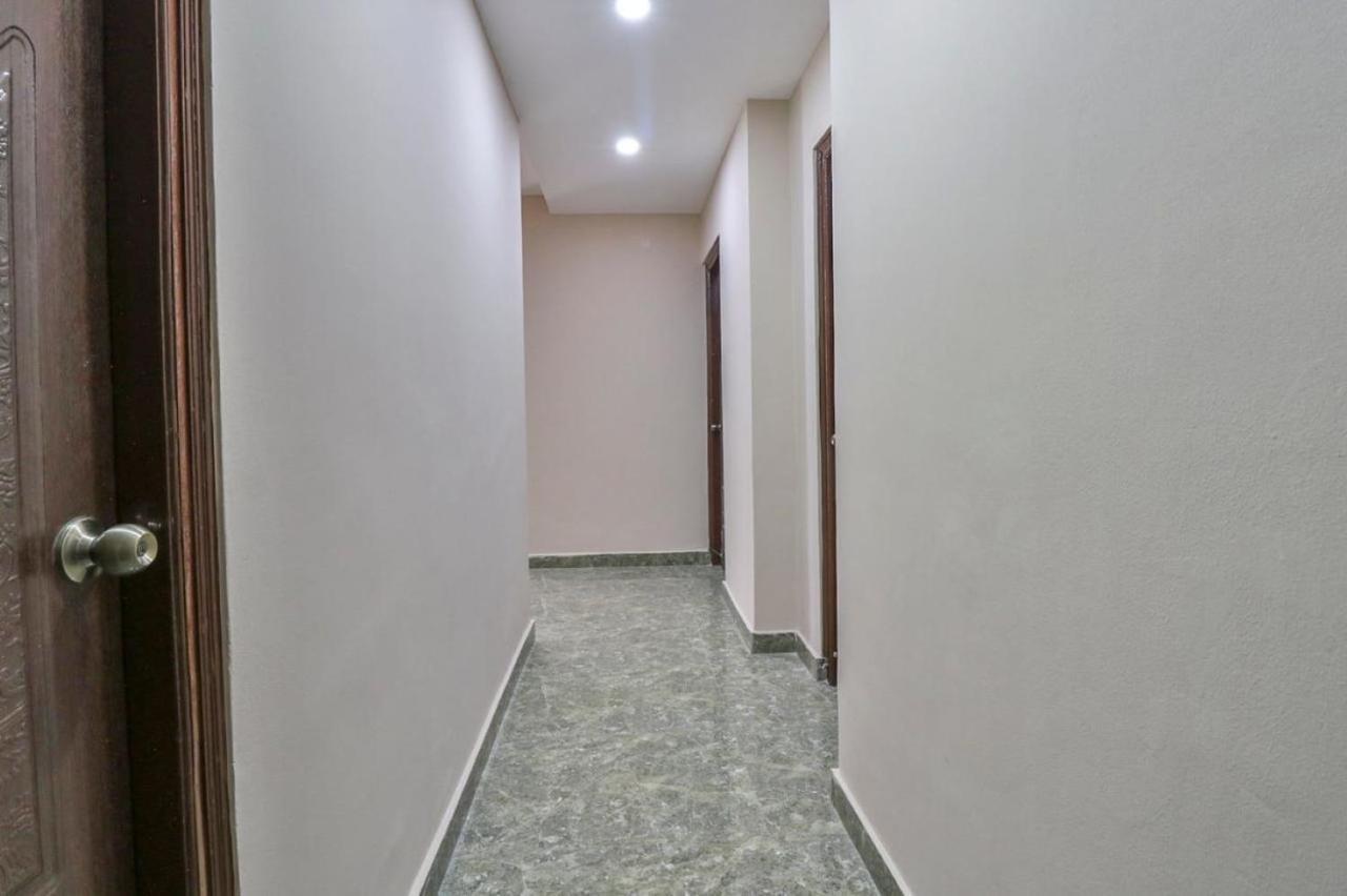 Airport Hotel Edge Home Stay Нью-Дели Экстерьер фото