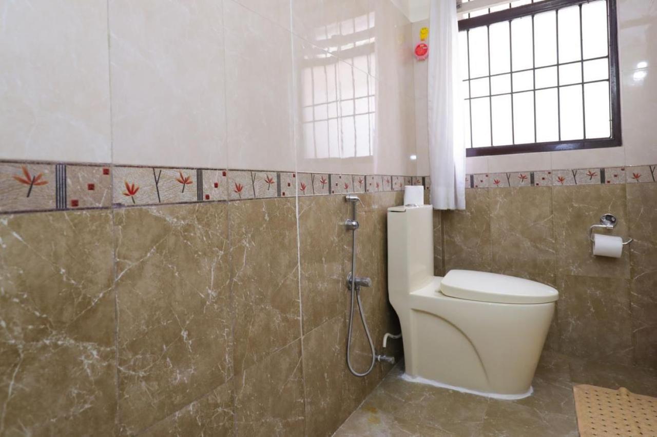 Airport Hotel Edge Home Stay Нью-Дели Экстерьер фото